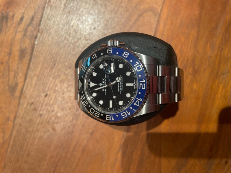 ロレックス GMTマスター 116710BLNr（高級時計）の商品画像 - 査定依頼日：2026年1月29日 - 最高査定価格：2,350,000円