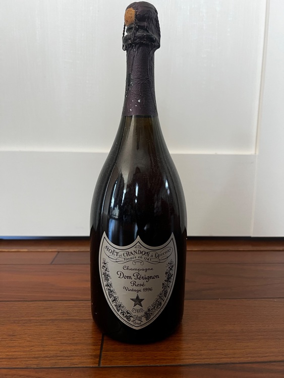 シャンパン ドン・ペリニヨン （お酒）の商品画像 - 査定依頼日：2025年9月1日 - 最高査定価格：32,000円