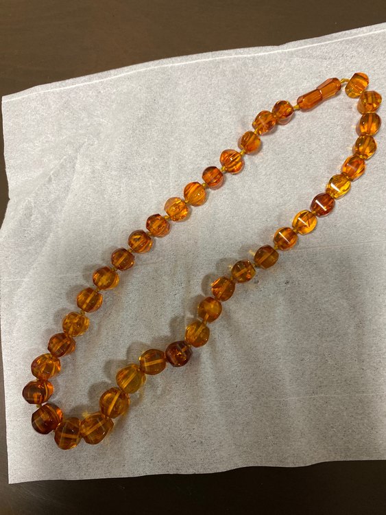 琥珀ネックレス（宝石）の商品画像 - 査定依頼日：2023年3月7日