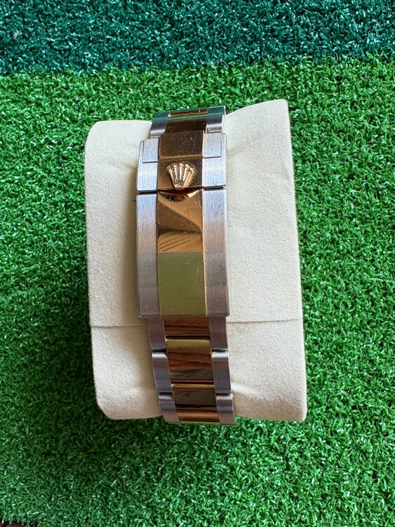 ロレックス デイトナ 11650（高級時計）の商品画像 - 査定依頼日：2025年3月11日 - 最高査定価格：3,050,000円