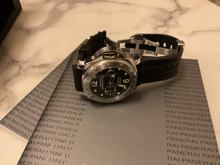 パネライ サブマーシブル PM0002（高級時計）の商品画像 - 査定依頼日：2025年1月27日 - 最高査定価格：500,000円