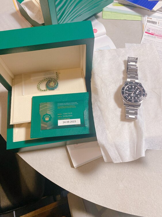 サブマリーナーデイト　126610LN（高級時計）の商品画像 - 査定依頼日：2025年1月17日 - 最高査定価格：1,900,000円