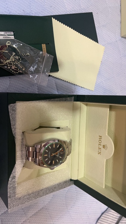 ロレックス ミルガウス 116400gu（高級時計）の商品画像 - 査定依頼日：2025年8月24日 - 最高査定価格：1,320,000円