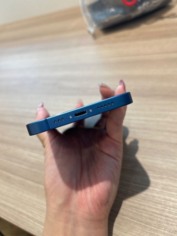 iPhone 13 128GB SIMフリー（スマホ）の商品画像 - 査定依頼日：2025年6月19日 - 最高査定価格：40,000円