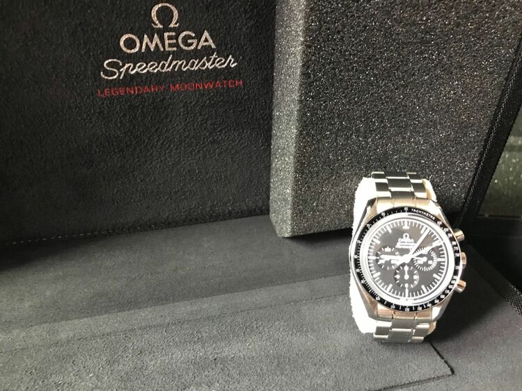 オメガ スピードマスター 311.30.42.30.01.00（高級時計）の商品画像 - 査定依頼日：2025年11月10日 - 最高査定価格：780,000円