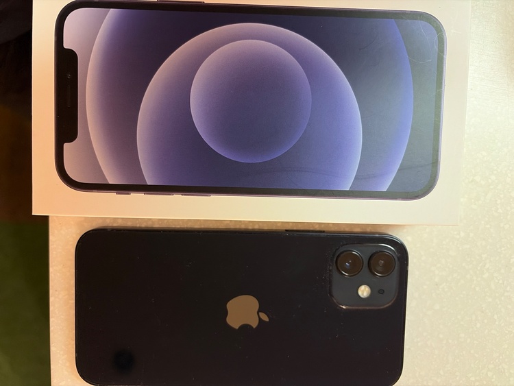 iPhone 12 128GB au（スマホ）の商品画像 - 査定依頼日：2026年1月14日 - 最高査定価格：28,000円