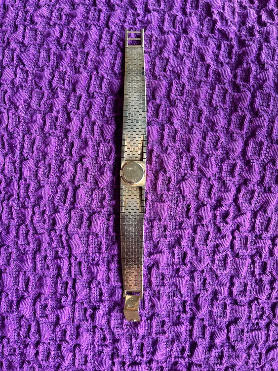 わからないです。（高級時計）の商品画像 - 査定依頼日：2025年8月24日 - 最高査定価格：900,000円