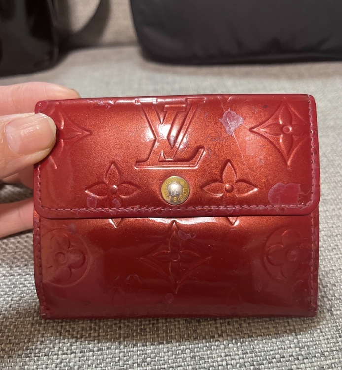 ルイヴィトン　アクセサリートレイ、財布　ディオール/キーケース　プラダ/ミニショルダーバッグ　グッチ/エナメルリュック（ブランドバッグ）の商品画像 - 査定依頼日：2026年10月4日 - 最高査定価格：100,000円