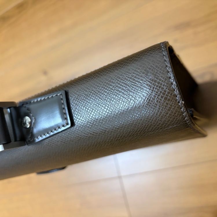 ルイヴィトン タイガ （ブランドバッグ）の商品画像 - 査定依頼日：2026年1月7日 - 最高査定価格：40,000円