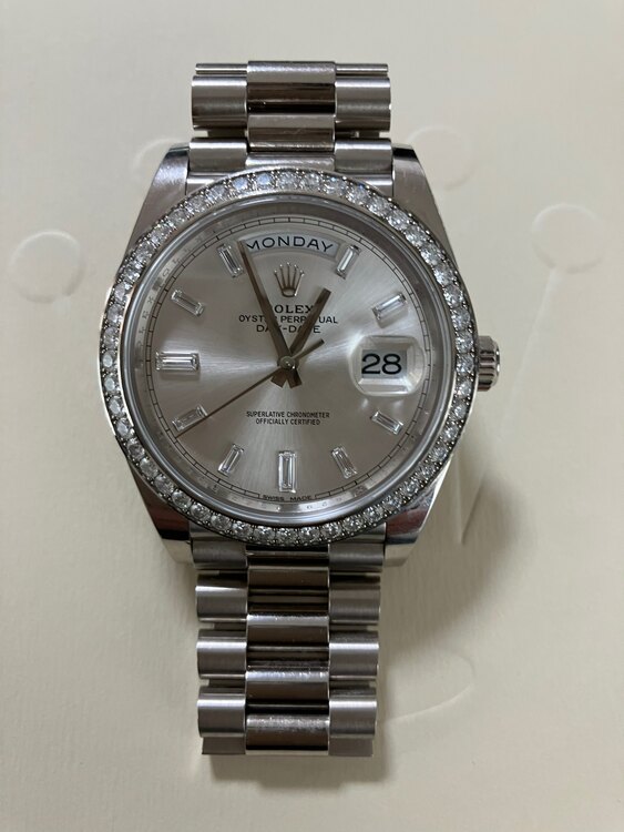ロレックス デイデイト 228349rbq（高級時計）の商品画像 - 査定依頼日：2025年4月25日 - 最高査定価格：7,000,000円