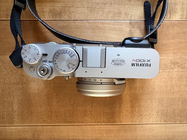 X100Vシルバー（カメラ）の商品画像 - 査定依頼日：2026年8月17日 - 最高査定価格：195,000円