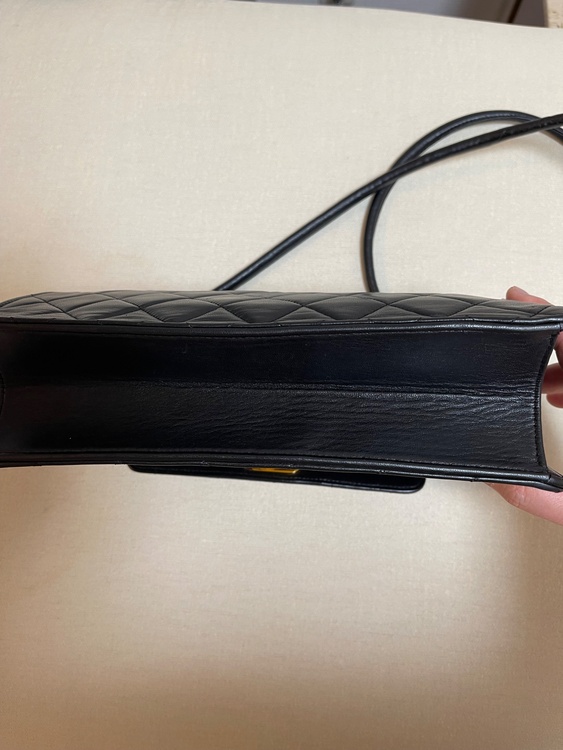 マトラッセ　ショルダー（ブランドバッグ）の商品画像 - 査定依頼日：2026年3月23日 - 最高査定価格：110,000円