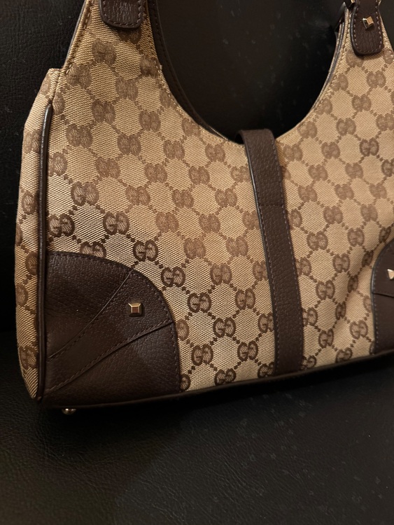 ハンドバッグ（ブランドバッグ）の商品画像 - 査定依頼日：2025年10月10日 - 最高査定価格：80,000円