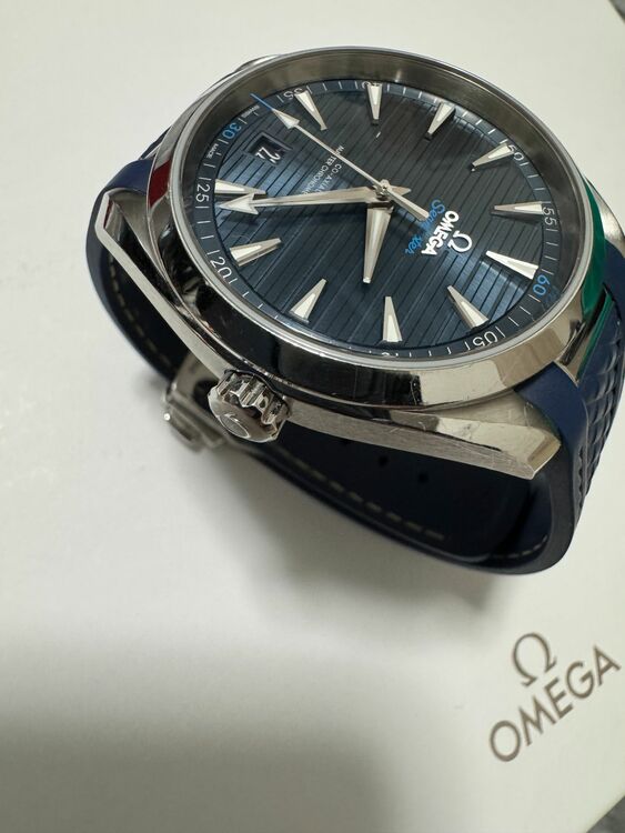オメガ シーマスター 2201241210300（高級時計）の商品画像 - 査定依頼日：2025年6月22日 - 最高査定価格：650,000円