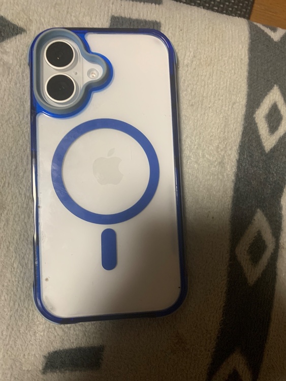 iPhone iPhone 16 128GB au（スマホ）の商品画像 - 査定依頼日：2026年5月29日 - 最高査定価格：80,000円