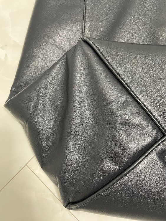 セリーヌ　ホリゾンタルカバ（ブランドバッグ）の商品画像 - 査定依頼日：2022年9月20日 - 最高査定価格：33,000円