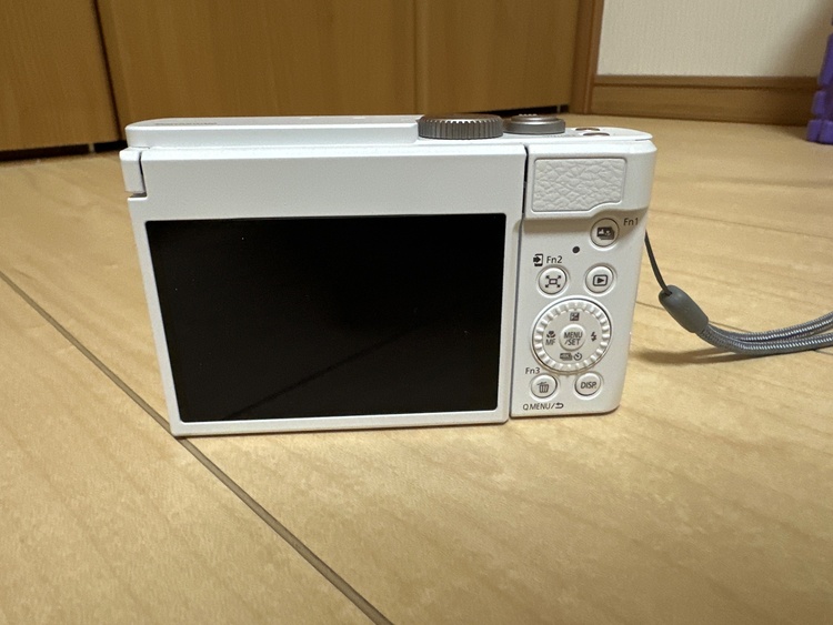 LUMIX DC-TZ99（カメラ）の商品画像 - 査定依頼日：2025年12月21日 - 最高査定価格：40,000円