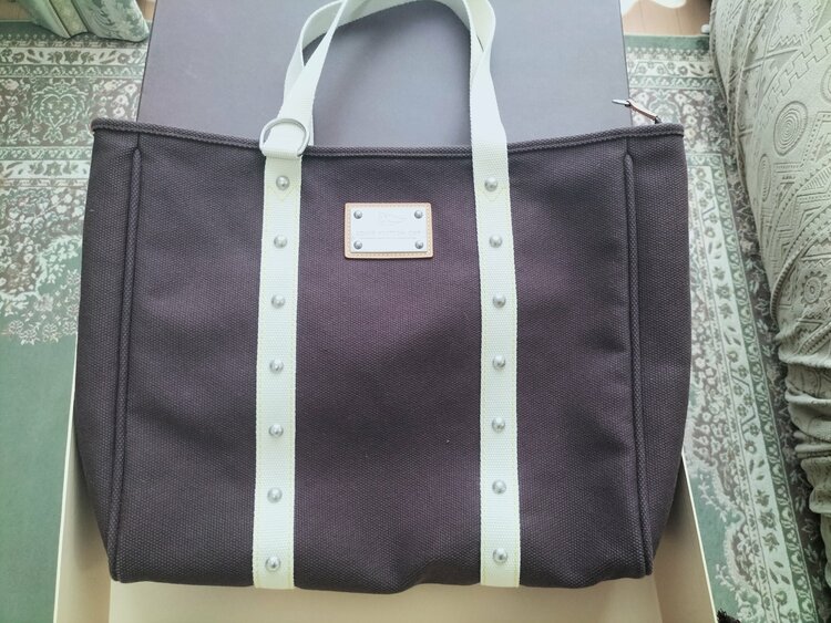 ショルダーバッグ（ブランドバッグ）の商品画像 - 査定依頼日：2026年1月8日 - 最高査定価格：40,000円