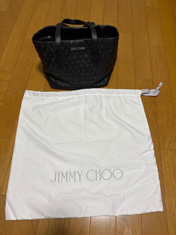 ジミーチュウ  （ブランドバッグ）の商品画像 - 査定依頼日：2025年3月23日 - 最高査定価格：25,000円