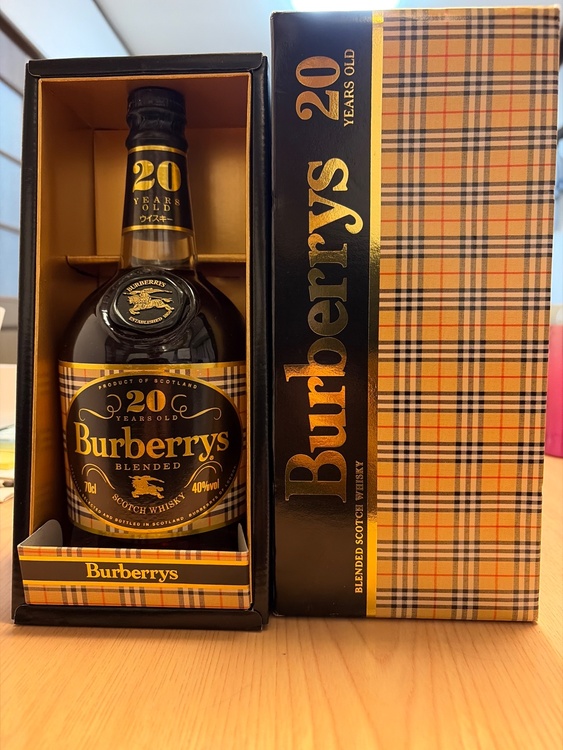 Burberrys 20years old（お酒）の商品画像 - 査定依頼日：2026年9月2日 - 最高査定価格：7,500円
