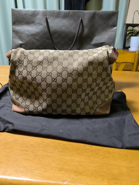 ト一ト型バッグ（ブランド財布・小物）の商品画像 - 査定依頼日：2026年8月27日 - 最高査定価格：25,000円