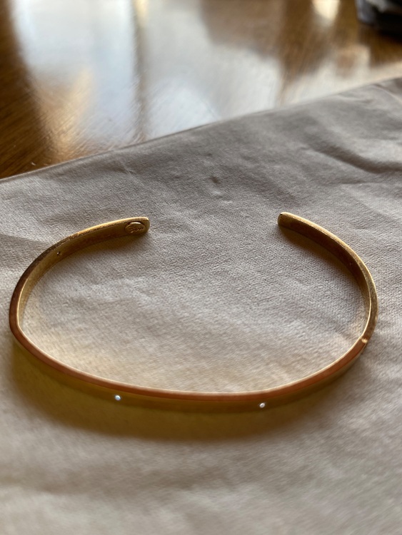 ダイヤ0.07 入り　バングル（金・貴金属）の商品画像 - 査定依頼日：2025年10月30日 - 最高査定価格：600,000円