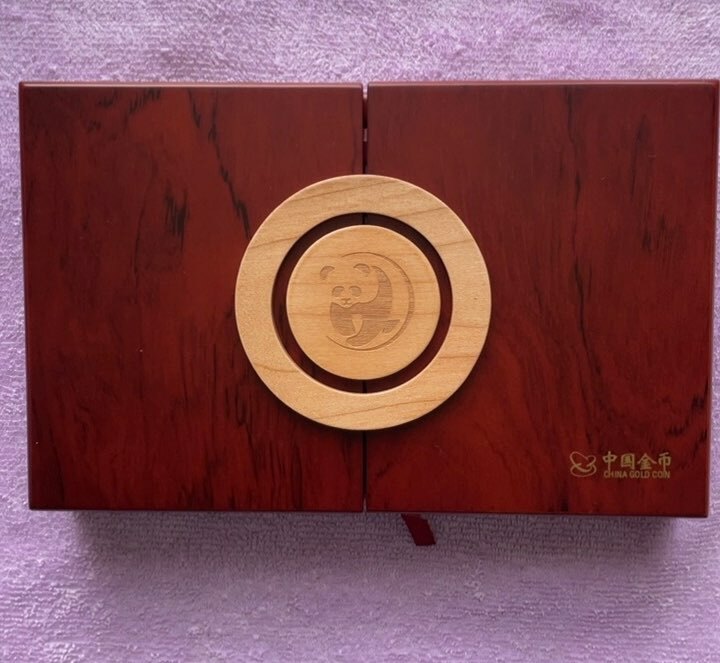 パンダ金貨　1／10オンス　2006年（金・貴金属）の商品画像 - 査定依頼日：2025年1月23日 - 最高査定価格：300,000円