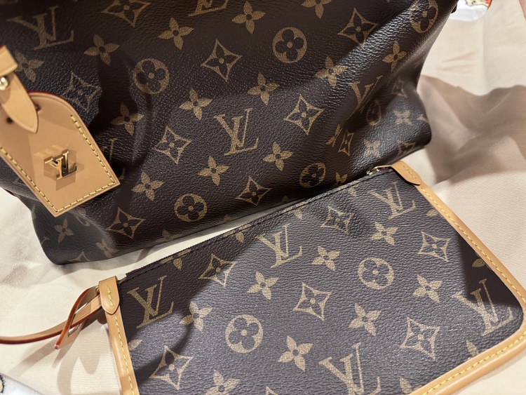 ルイヴィトン ルイヴィトン(その他) （ブランドバッグ）の商品画像 - 査定依頼日：2025年2月4日 - 最高査定価格：350,000円