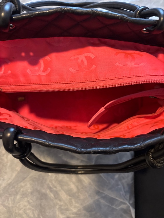 シャネル カンボンライン （ブランドバッグ）の商品画像 - 査定依頼日：2025年12月21日 - 最高査定価格：200,000円