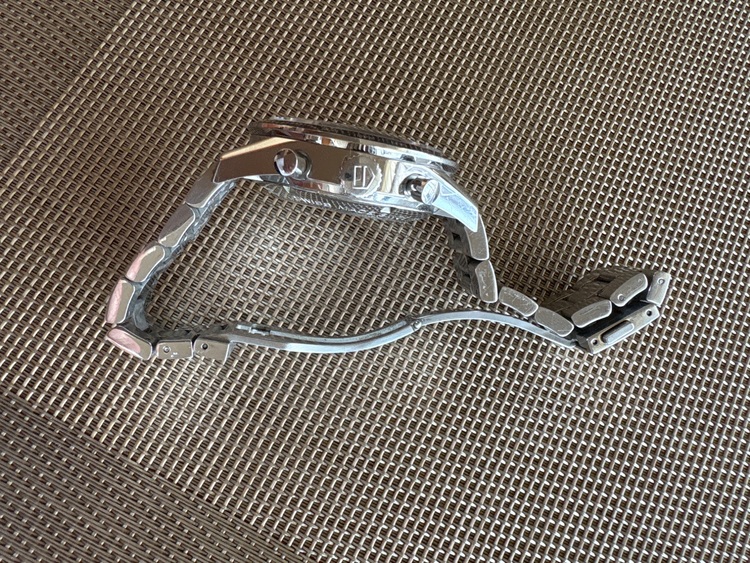 タグホイヤー カレラ CV2014-2 ERZ619（高級時計）の商品画像 - 査定依頼日：2025年9月28日 - 最高査定価格：160,000円