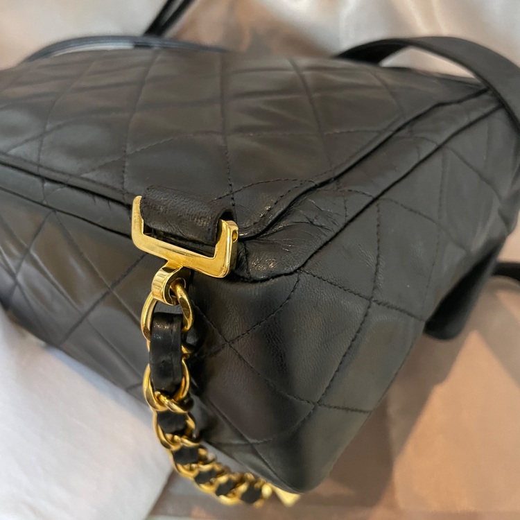 シャネル　ラムスキン  チェーンリュック（ブランドバッグ）の商品画像 - 査定依頼日：2025年6月8日 - 最高査定価格：230,000円