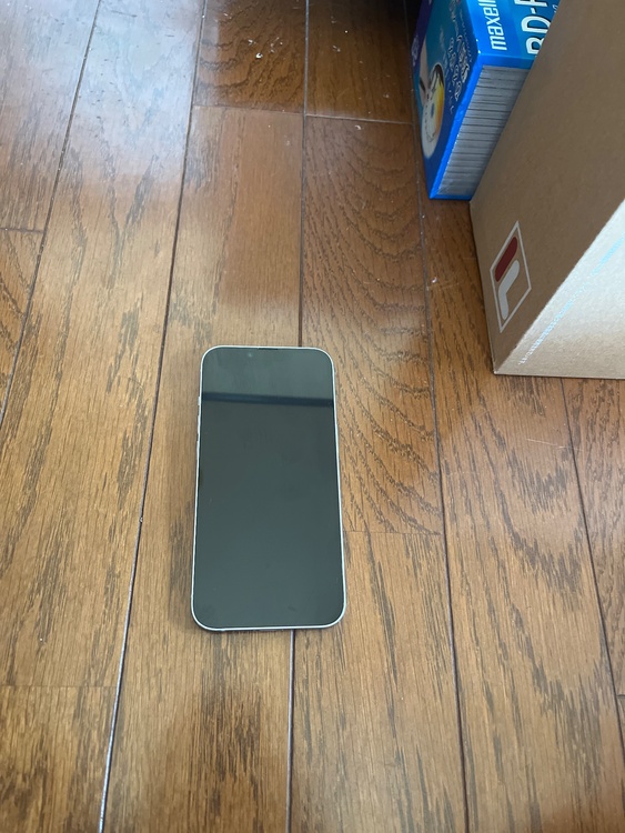 iPhone iPhone 14 128GB SIMフリー（スマホ）の商品画像 - 査定依頼日：2026年8月17日 - 最高査定価格：36,000円