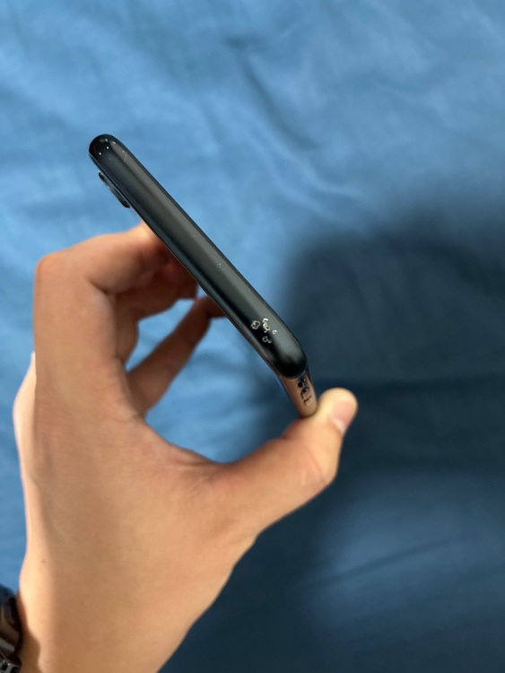 iPhone SE第3世代 128G（スマホ）の商品画像 - 査定依頼日：2025年11月25日 - 最高査定価格：31,000円