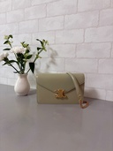 セリーヌ  （ブランドバッグ）の商品画像 - 査定依頼日：2025年12月18日 - 最高査定価格：200,000円