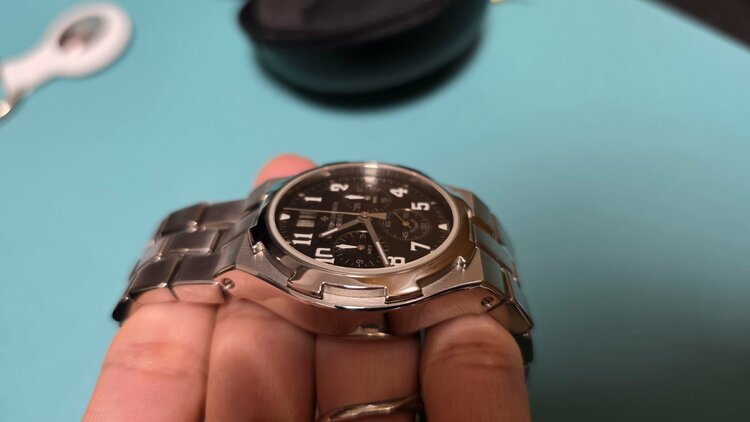 ヴァシュロン コンスタンタン オーヴァーシーズ 49140/423A-8886 （高級時計）の商品画像 - 査定依頼日：2026年2月21日 - 最高査定価格：1,800,000円