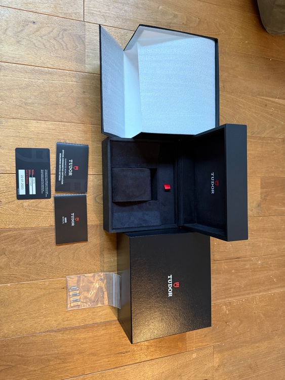 ブラックベイプロ（高級時計）の商品画像 - 査定依頼日：2025年8月29日 - 最高査定価格：360,000円