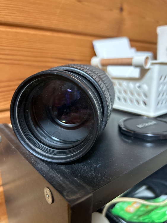 ニコンAF NIKKOR 70-300mm（カメラ）の商品画像 - 査定依頼日：2026年2月11日 - 最高査定価格：1,100円
