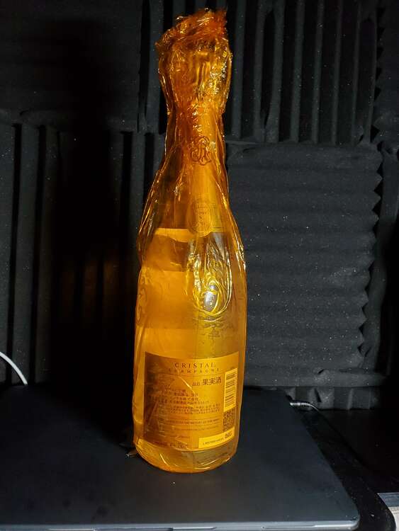 クリスタル（お酒）の商品画像 - 査定依頼日：2025年5月25日 - 最高査定価格：31,000円