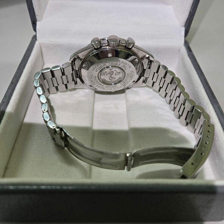 オメガ スピードマスター （高級時計）の商品画像 - 査定依頼日：2025年10月28日 - 最高査定価格：800,000円