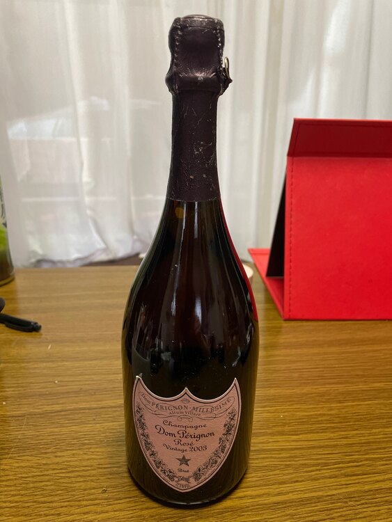 シャンパン ドン・ペリニヨン （お酒）の商品画像 - 査定依頼日：2025年4月23日 - 最高査定価格：27,000円