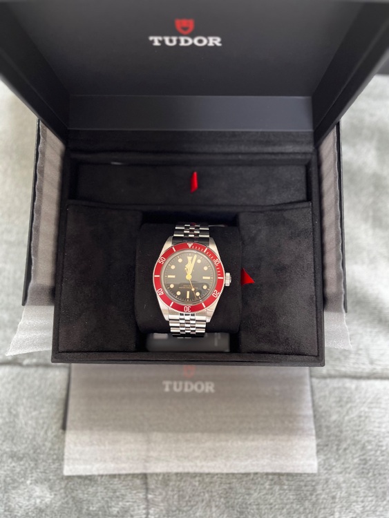 チューダー ブラックベイ （高級時計）の商品画像 - 査定依頼日：2025年6月29日 - 最高査定価格：440,000円