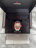 チューダー ブラックベイ （高級時計）の商品画像 - 査定依頼日：2025年6月29日 - 最高査定価格：440,000円