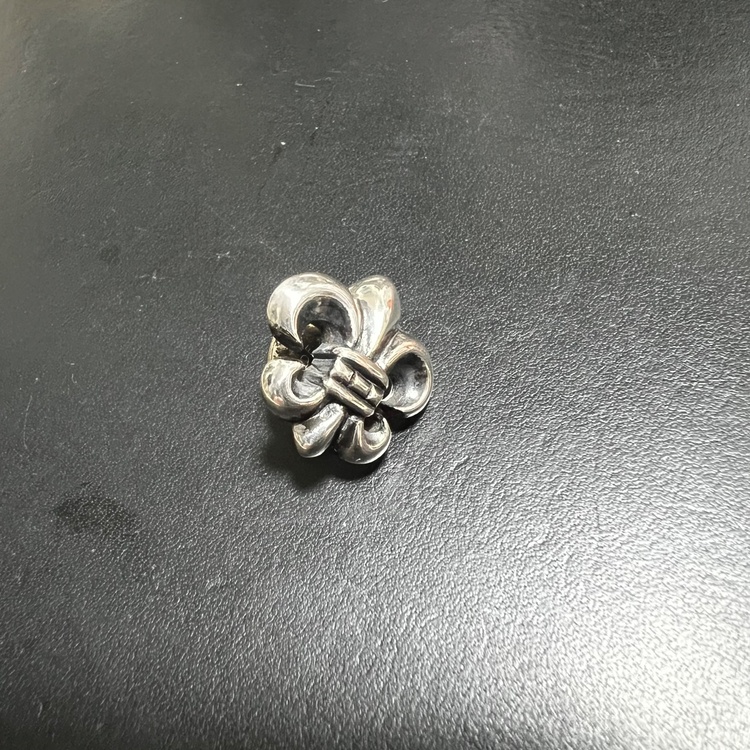 BSフレア　ピンズ（古着・ファッション）の商品画像 - 査定依頼日：2026年1月5日 - 最高査定価格：50,000円