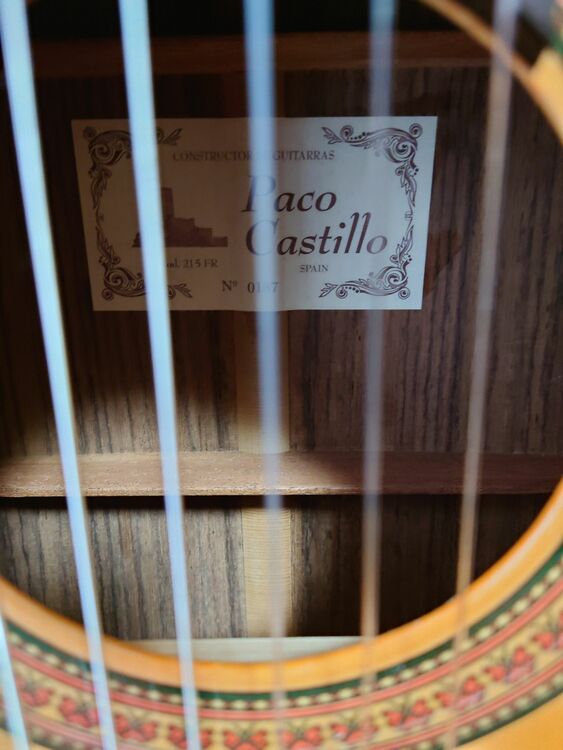 PacoCastilloパコカスティージョ215FR（ピアノ・楽器・PA機材）の商品画像 - 査定依頼日：2025年9月16日 - 最高査定価格：170,000円