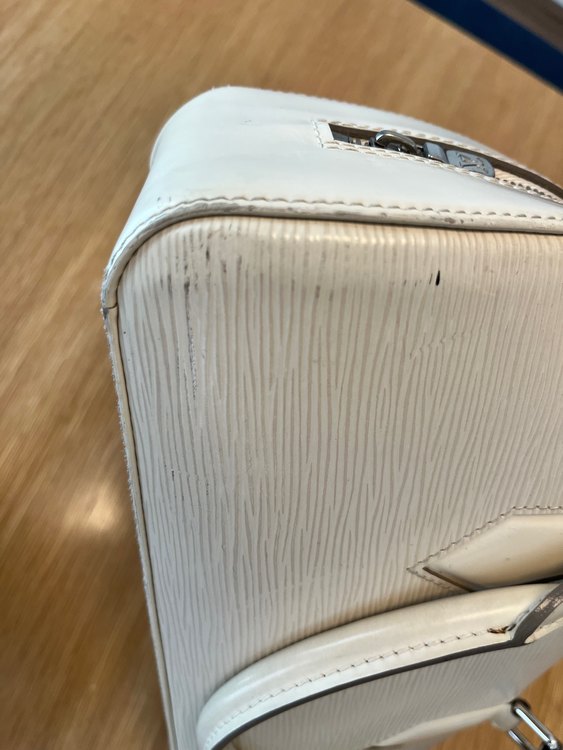 ジャスミン（ブランドバッグ）の商品画像 - 査定依頼日：2022年9月23日 - 最高査定価格：23,000円