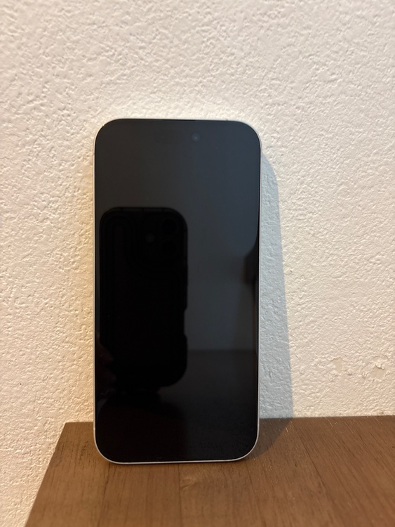 iPhone iPhone 16 128GB SIMフリー（スマホ）の商品画像 - 査定依頼日：2026年7月23日 - 最高査定価格：88,000円