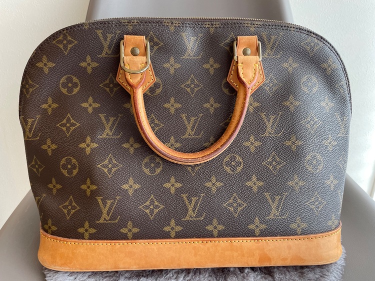 ルイヴィトン アルマ （ブランドバッグ）の商品画像 - 査定依頼日：2025年9月26日 - 最高査定価格：68,000円