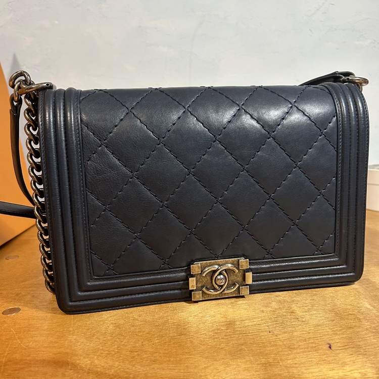 ボーイシャネル　ショルダーバッグ（ブランドバッグ）の商品画像 - 査定依頼日：2026年3月4日 - 最高査定価格：270,000円