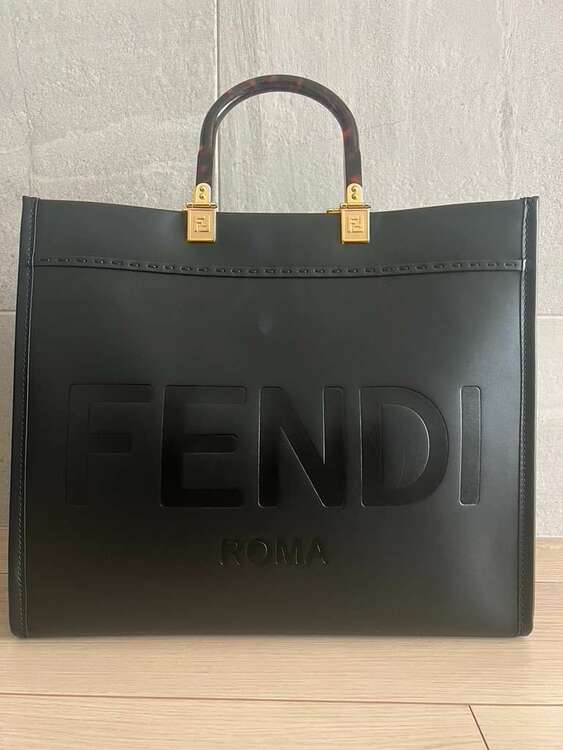 フェンディ  （ブランドバッグ）の商品画像 - 査定依頼日：2025年3月29日 - 最高査定価格：150,000円