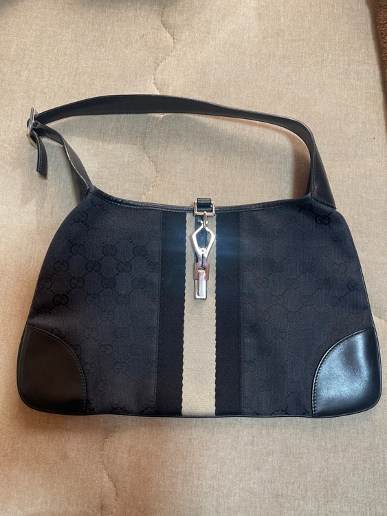 ワンショルダーハンドバッグ（ブランドバッグ）の商品画像 - 査定依頼日：2026年1月18日 - 最高査定価格：80,000円